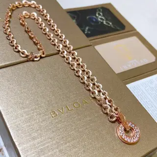 Bvlgari DIVAS’ DREAM series is in perfect condition and has invincible details. The unique