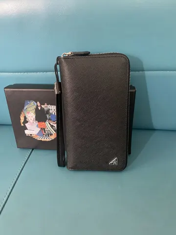 prada Clutch