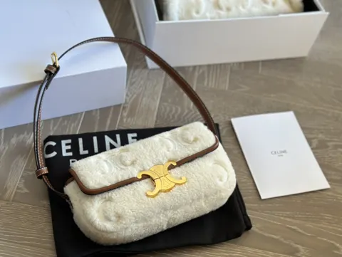 Celine Triomphe
