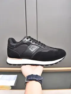 Dunhill sneakers were founded in 1893 in the UK by a young entrepreneur and inventor