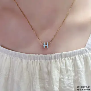 V gold material (sky blue) matching version Hermès mini H Linlang necklace The latest