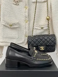 Chanel chain double C loafers