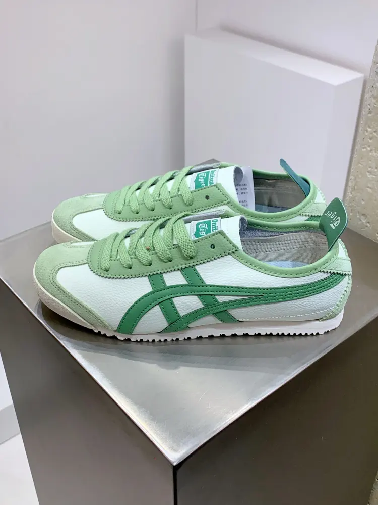 Asics Using soft grain cowhide leather combined with suede trim upper material#Embedded 1183B391-100