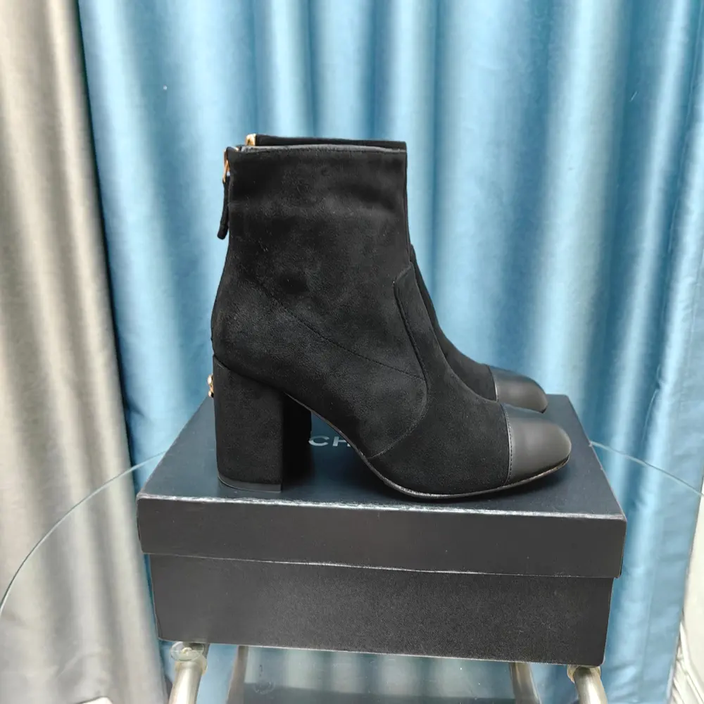 Chanel classic stretch boots