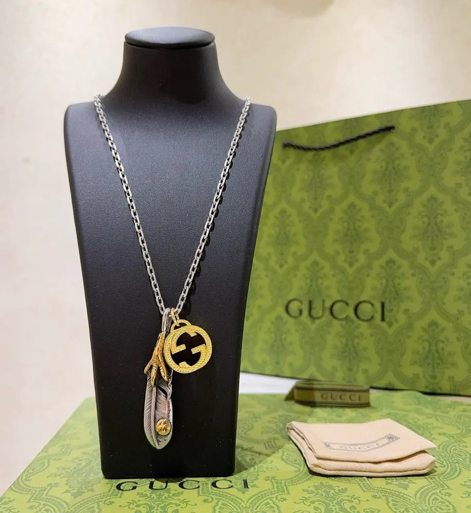 Gucci GucciGucci necklace The latest chain is of a higher grade. The same style as the