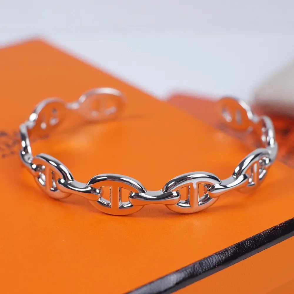 [Hermes pig nose bracelet] The popular pig nose bracelet