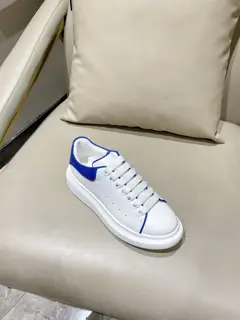 Alexander McQueen classic star hit all-match white shoes