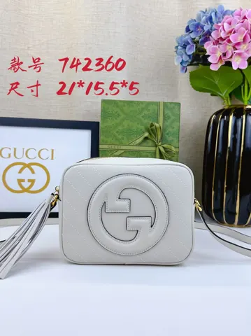 Gucci Shoulder Bag