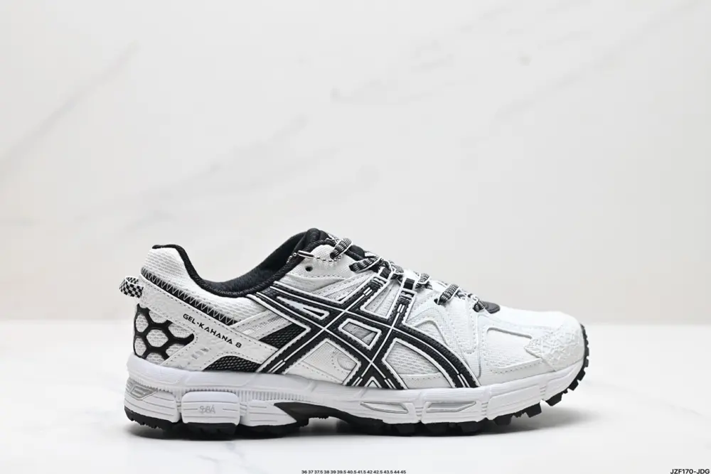 ASICS Gel-Kahana 8 ASICS classic outdoor running shoes. The functional and outdoor styles 1011B109-029