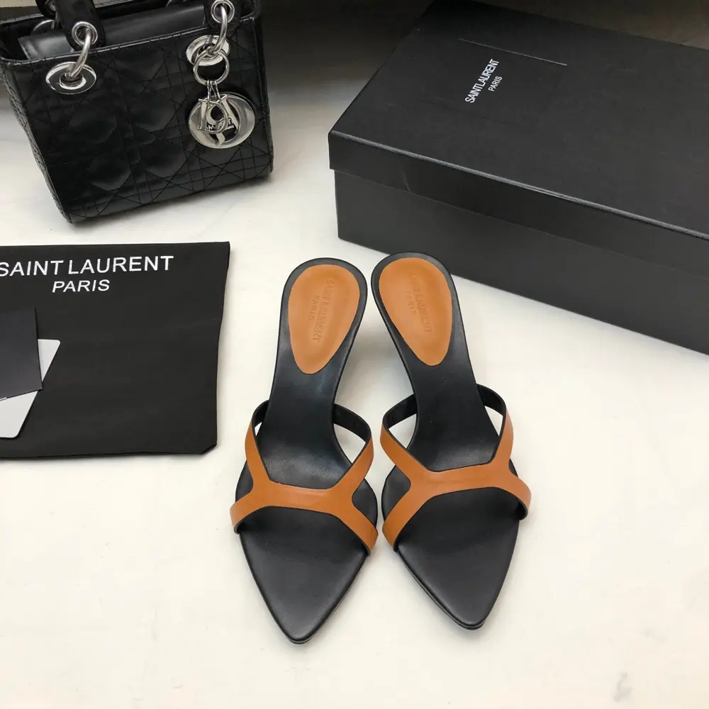 Yves Saint Laurent Heels