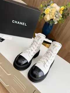 New Chanel ankle boots original mold The strap design is super easy to put on and take off