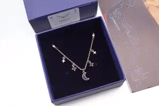 Swarovski Rose Gold Single-layer Star and Moon Clavicle Necklace