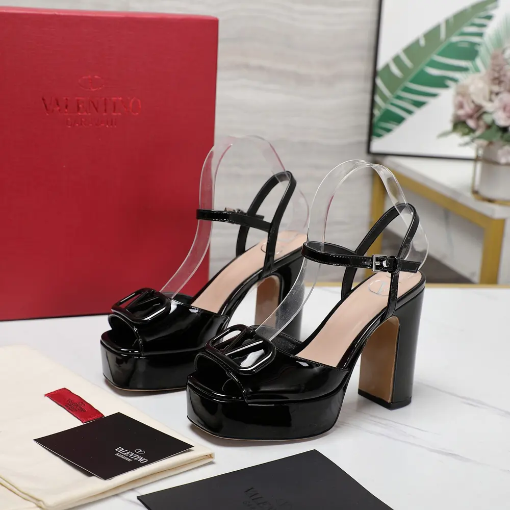 Valentino/Valentino new model