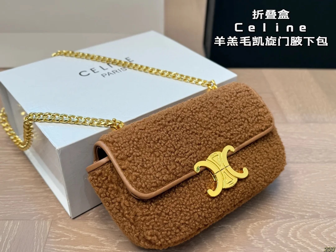 Celine Triomphe