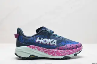 The HOKA brand comes from the Maori language of New Zealand. HOKA means earth 1147791