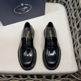 Prada Derby Shoes|Imported cowhide uppers and Derby shoe styles|Strict selection of