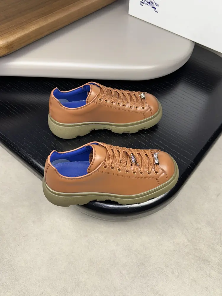 BURBERRY casual shoes