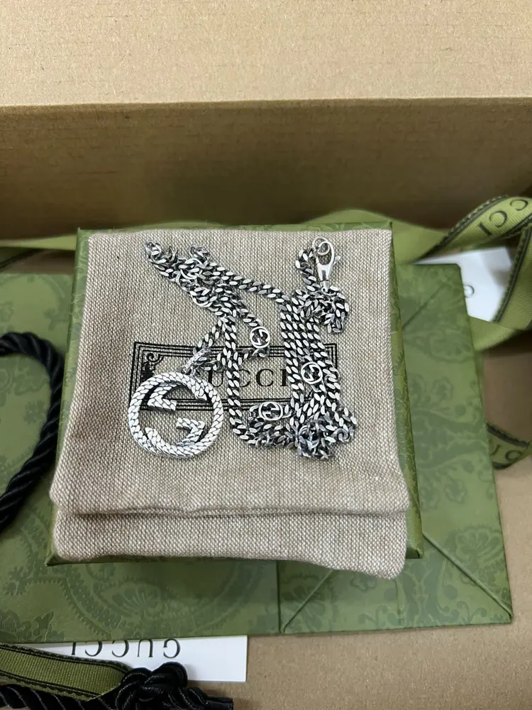 Gucci new interlocking double G pendant necklace