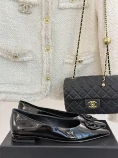 Chanel Double C Heart Buckle Pointed Toe Single Shoes Sandals Slippers Series