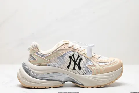MLB New York Yankees Curve Runner Comfortable and versatile Non-slip and wear-resistant 3ARNSPL4N