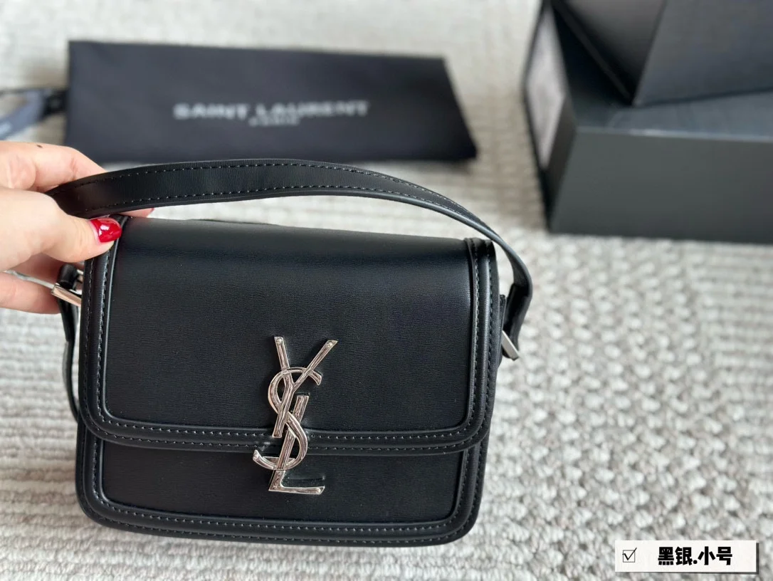 Yves Saint Laurent Bag
