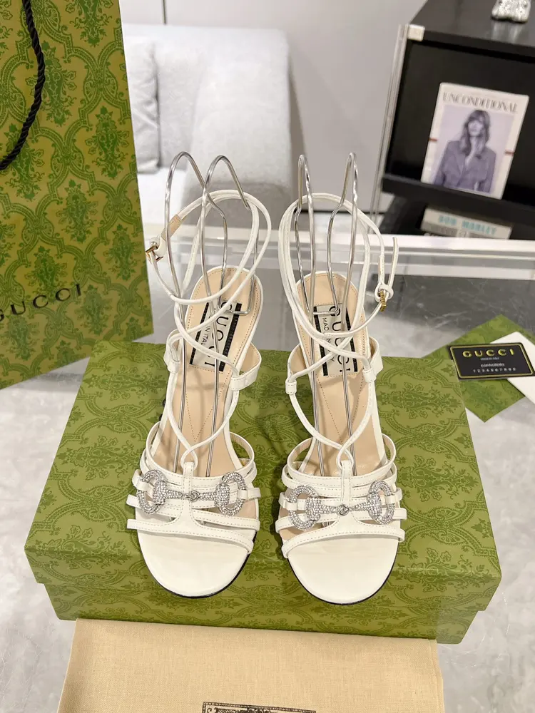 Gucci Latest Guccl early spring 24ss new product Crystal diamond horsebit buckle back strap