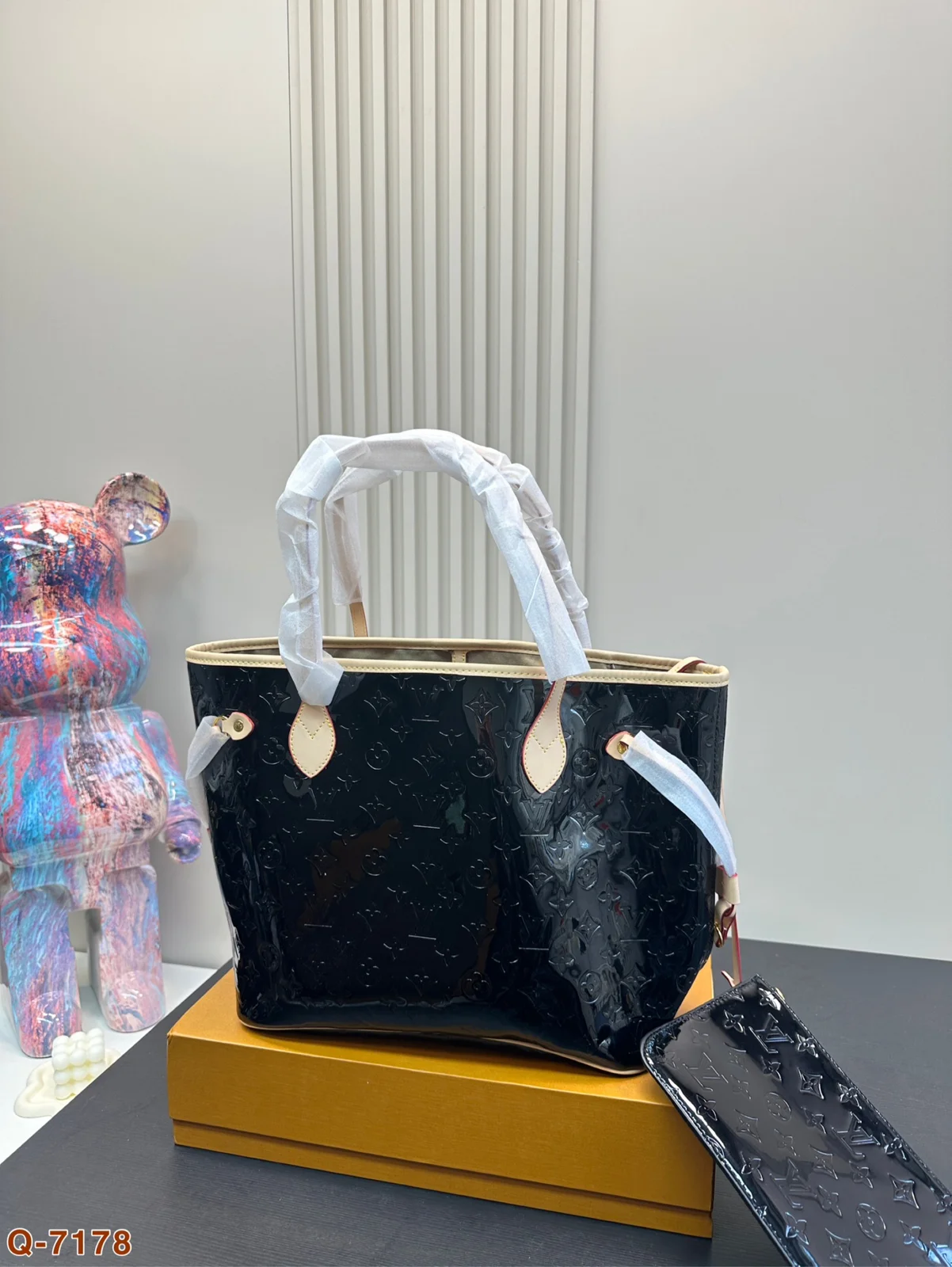 Louis Vuitton Neverfull