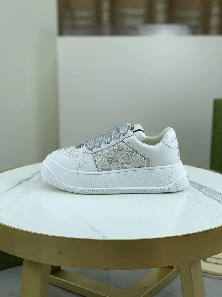 GUCCI low-top sneakers top version