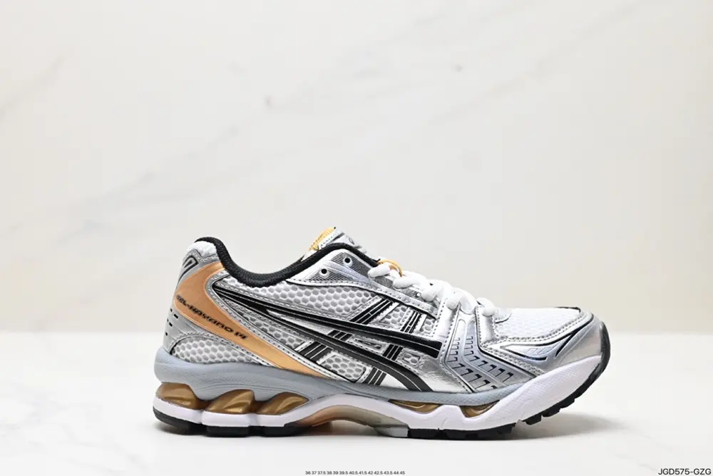 ASICS breathable mesh upper with some synthetic leather material uses the new AHAR+ rubber 1201A019-101