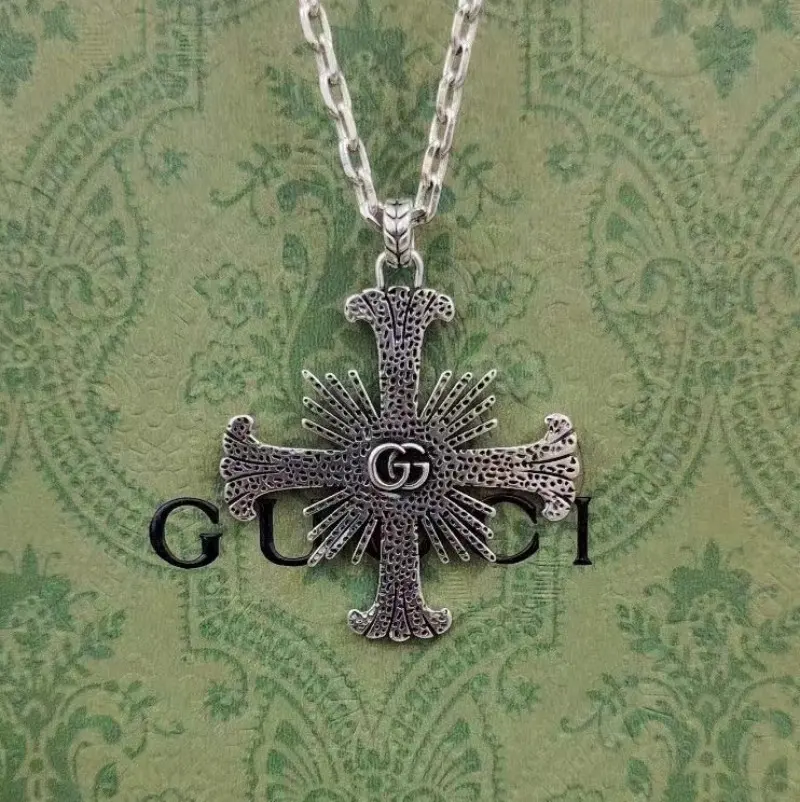 Gucci cross engraved necklace 55cm
