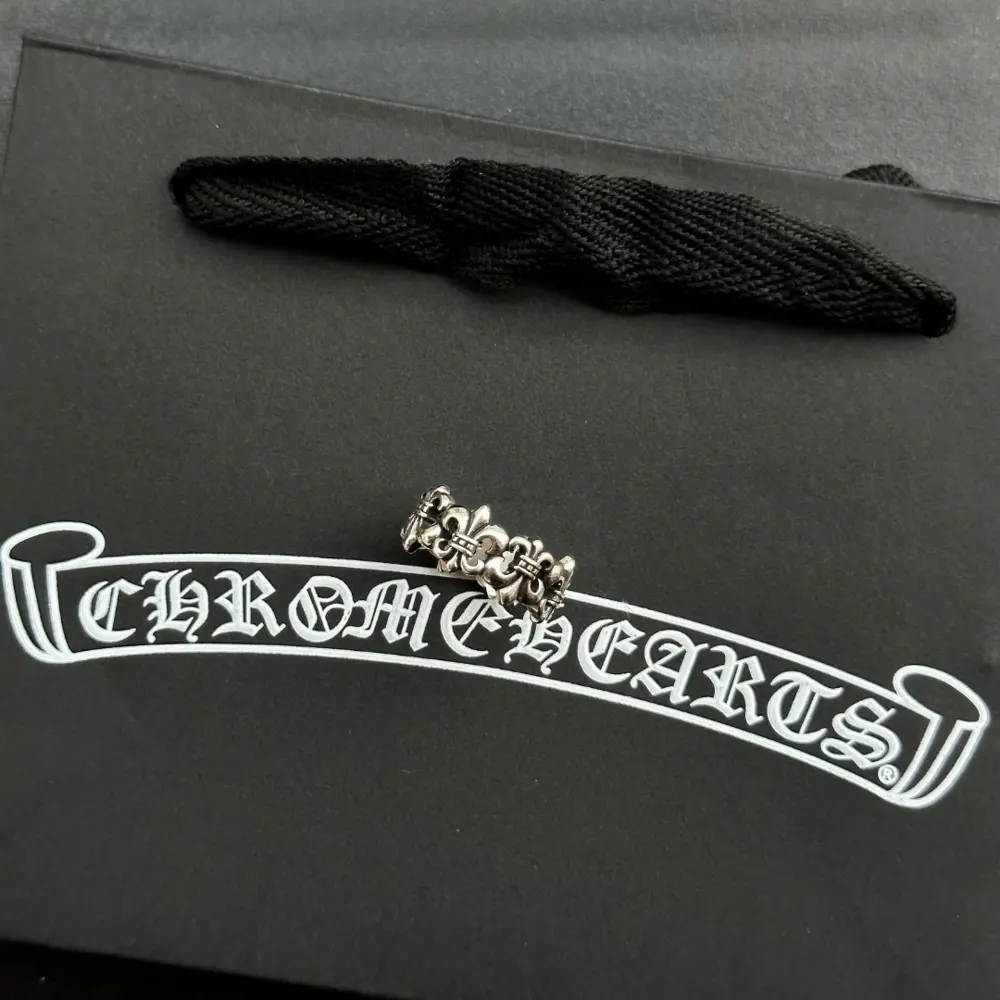 Chrome Hearts Vintage Scout Flower Ring