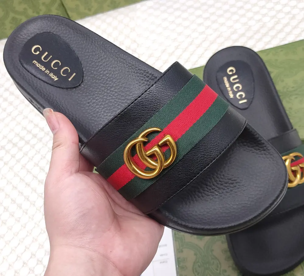 Gucci slippers