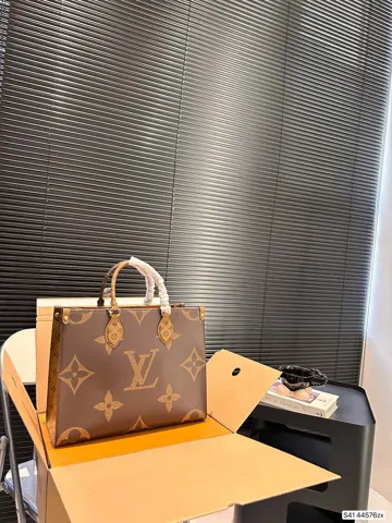 Louis Vuitton OnTheGo