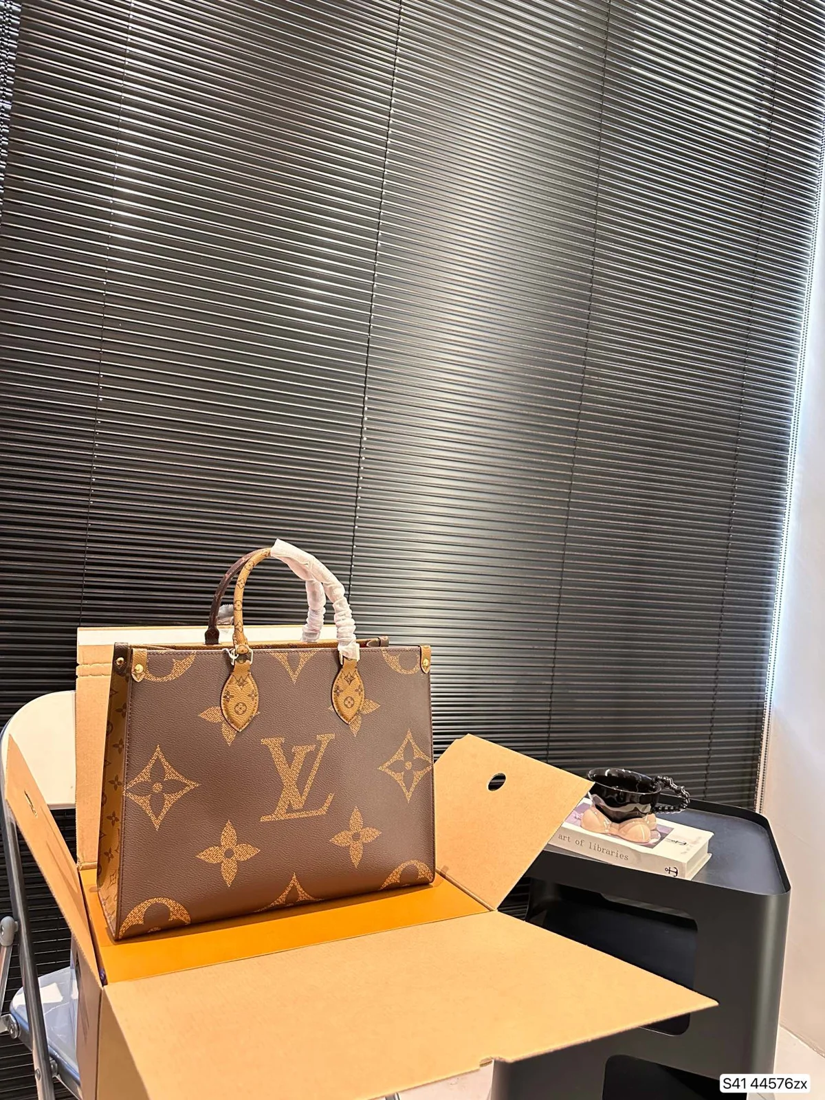 Louis Vuitton OnTheGo