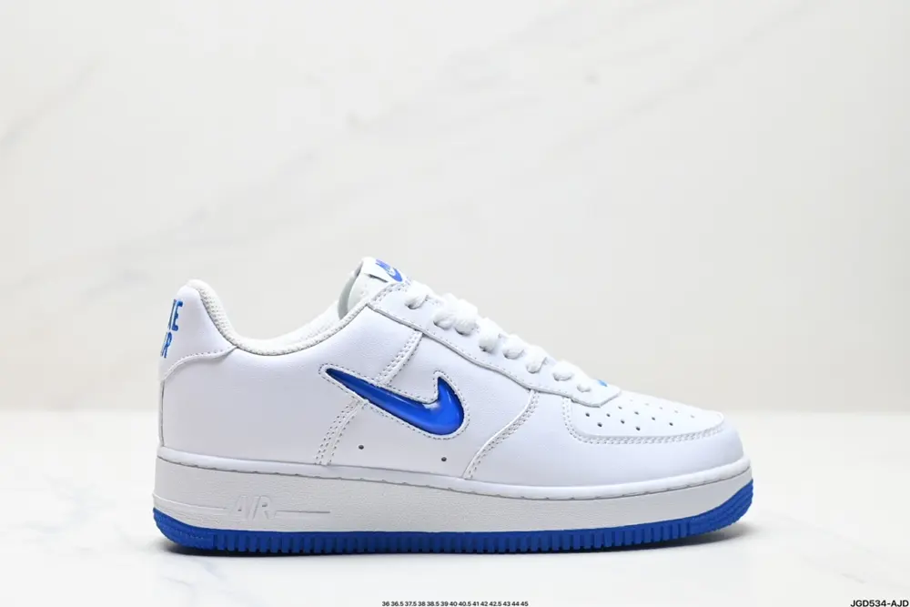 NIKE AlR FORCE 1‘07 Sneakers FJ4146-104