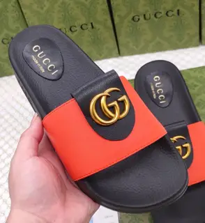 Gucci slippers