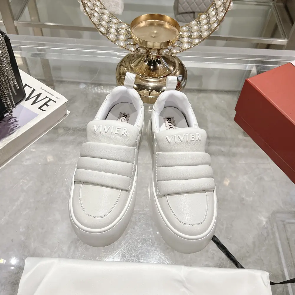 Roger Vivier new Viv Golf diamond buckle thick-soled white shoes