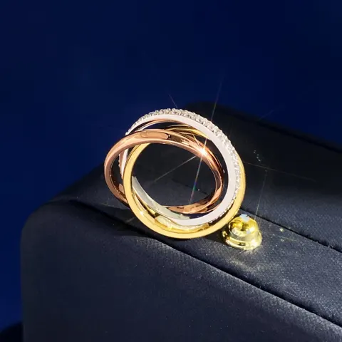 Cartier Fashionable and versatile classic three-color three-ring diamond ring pinky ring