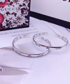 Gucci beind for love·Fearless Flower and Bird Series Fashionable and generous Couples’