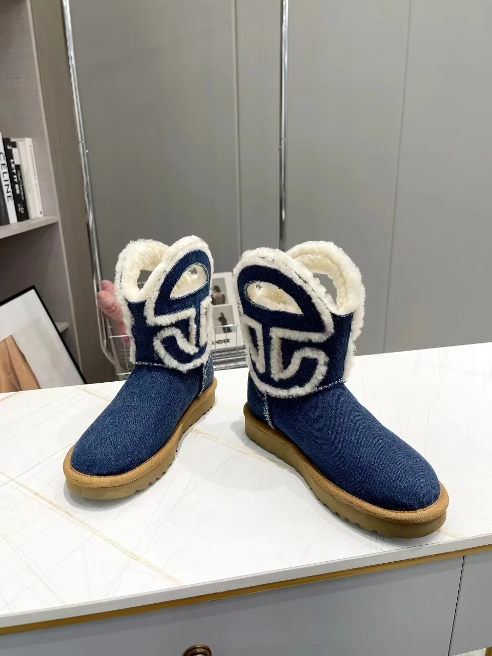 UGG autumn and winter new joint snow boots comfortable flat solid color round head