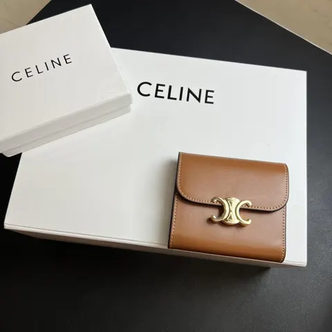 Celine Triomphe