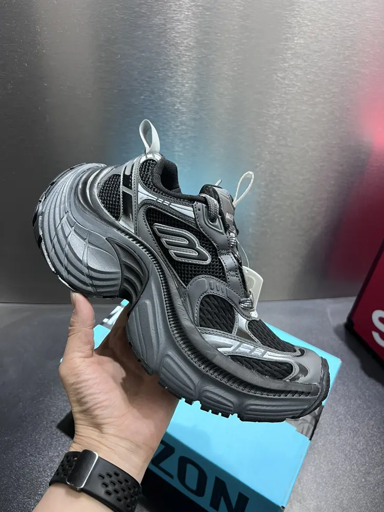 Balenciaga CARGO 6XL Sneakers Round Toe Lace-up Low-top Lifestyle Mesh Lace-up Low-top 815859
