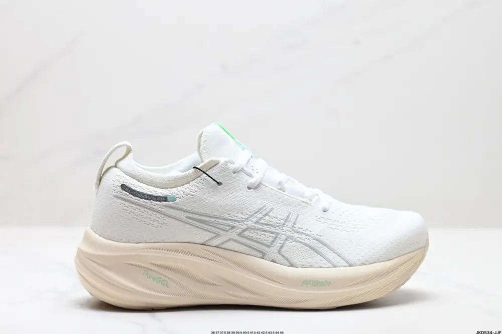 ASICS GEL-NIMBUS 26 stable running shoes have a double-layer jacquard mesh design on the 1011B794-021