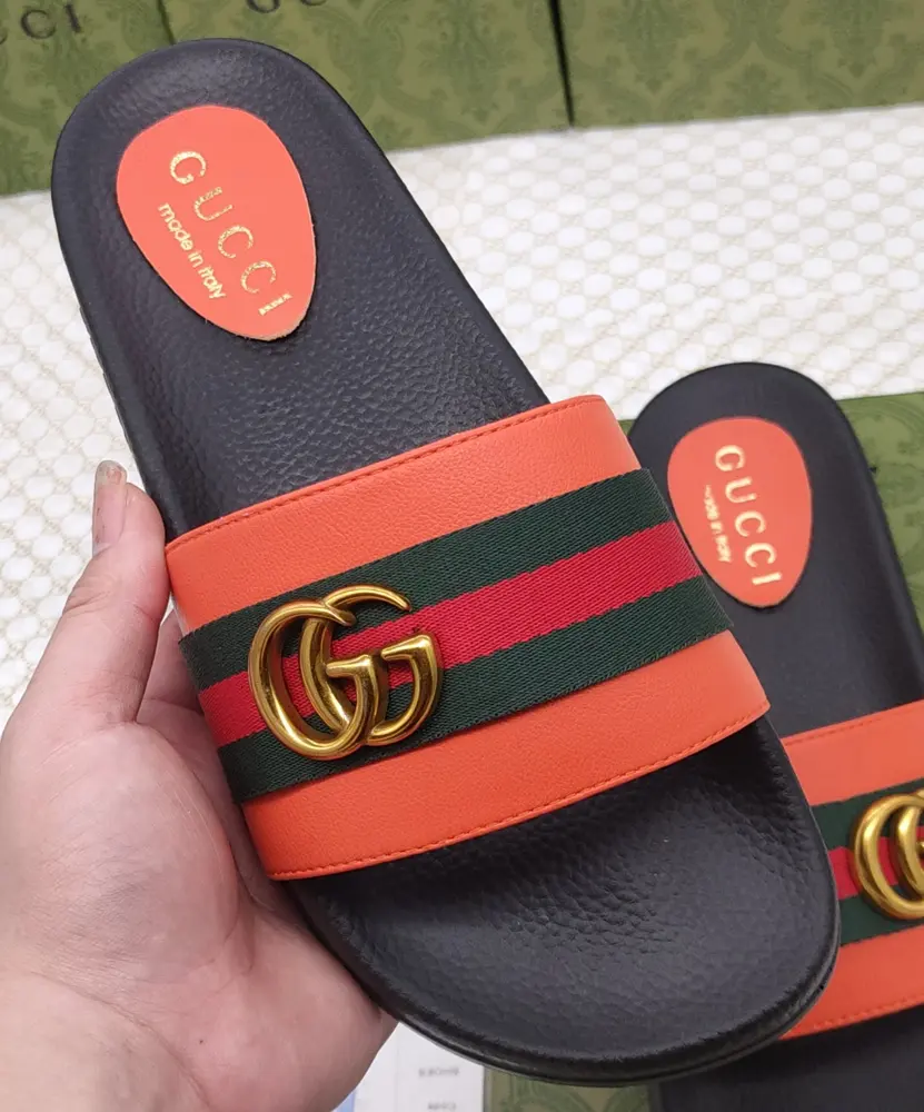 Gucci slippers