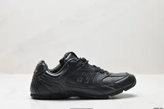 New Balance Maillard color matching creates a new cross-border cooperation