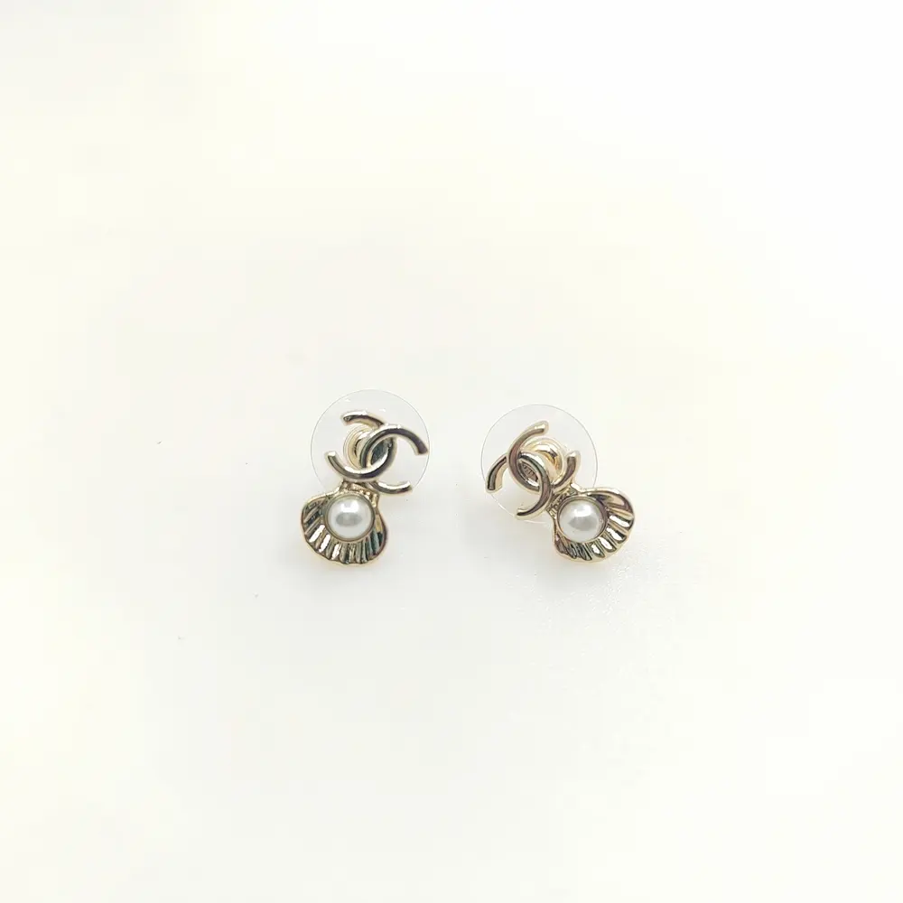 Chanel Mini Light Gold Shell Earrings