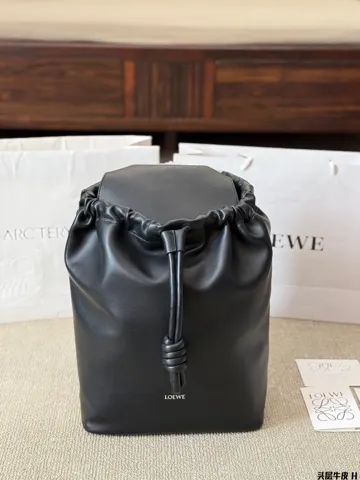 Loewe Flamenco