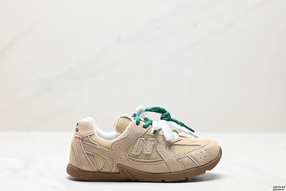 New Balance Children’s shoes Maillard color matching creates a new cross-border cooperation