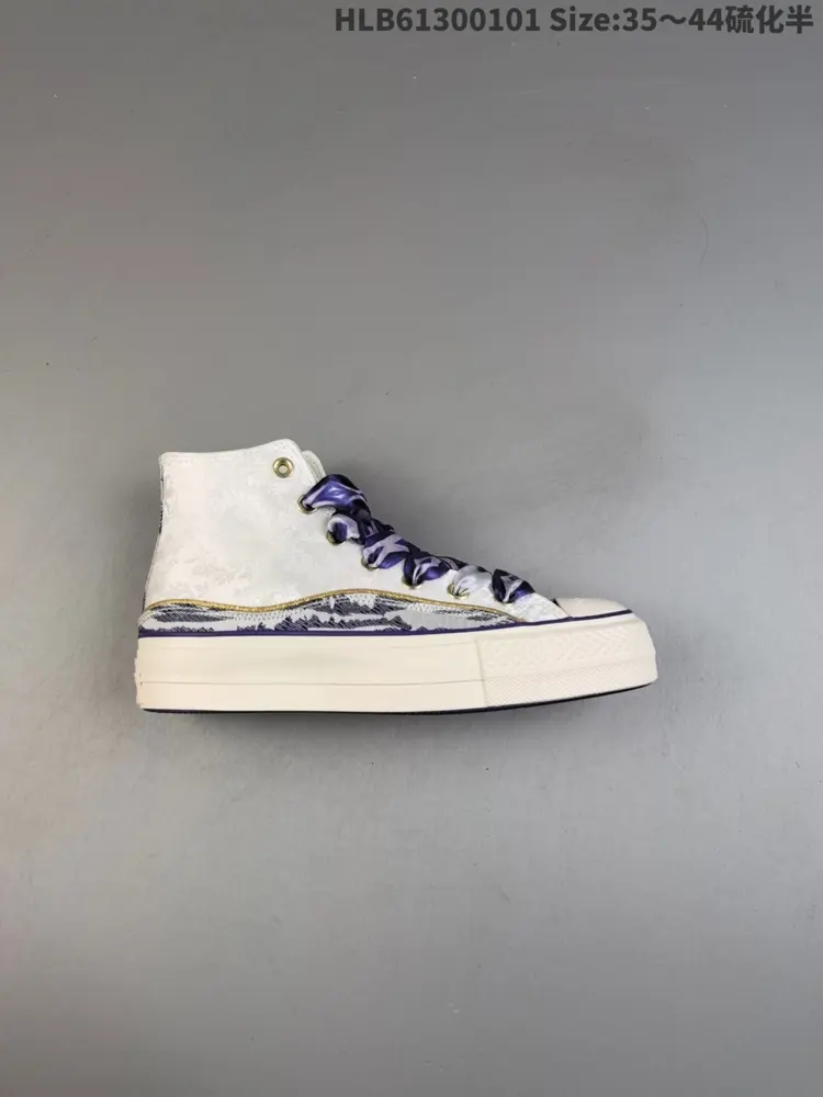 Converse Thick-soled High Top Shoes