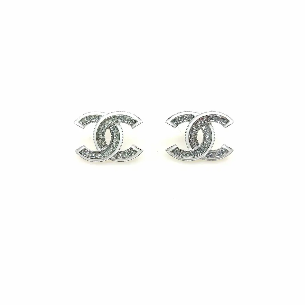 Chanel white gold full diamond white edge cc earrings